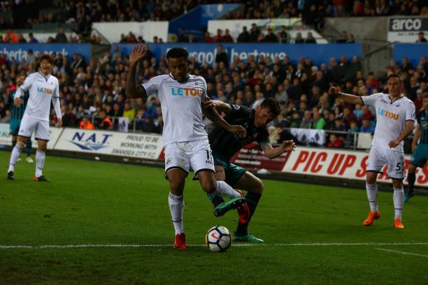 在效力湖人 在效力湖人