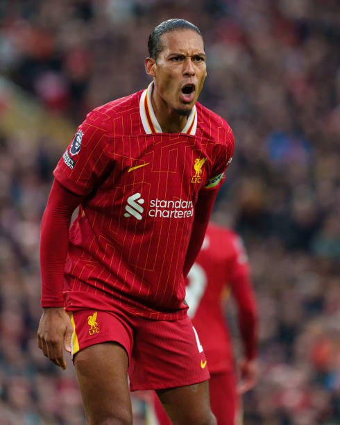 高清:姆巴佩破门皇马2-1 维尼修斯经典庆祝.