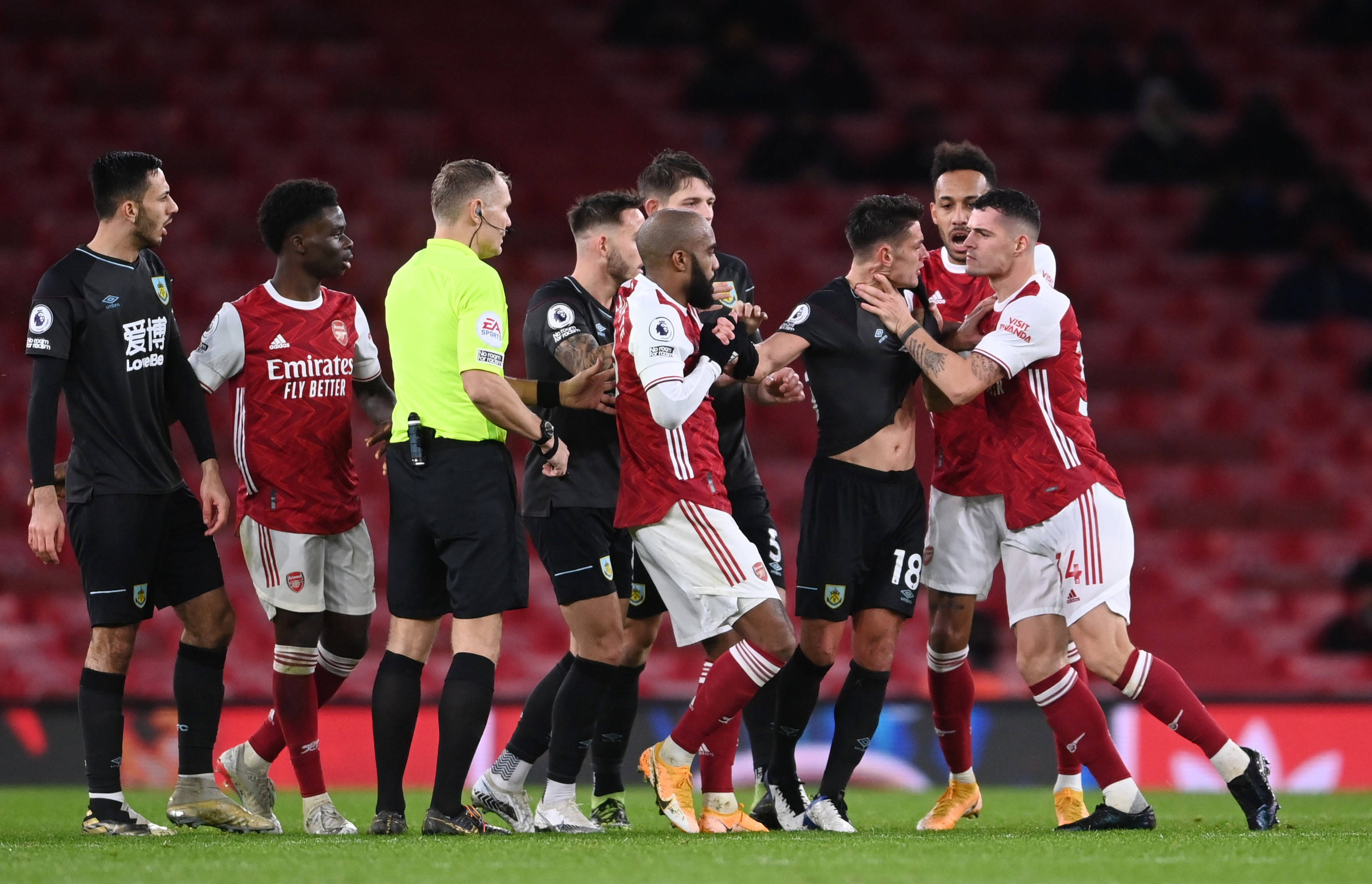 稳定输出！马尔卡宁23中11得到33分16板5助攻4抢断（火力稳定！马尔卡宁23投11中轰下33分16篮板5助攻4抢断）